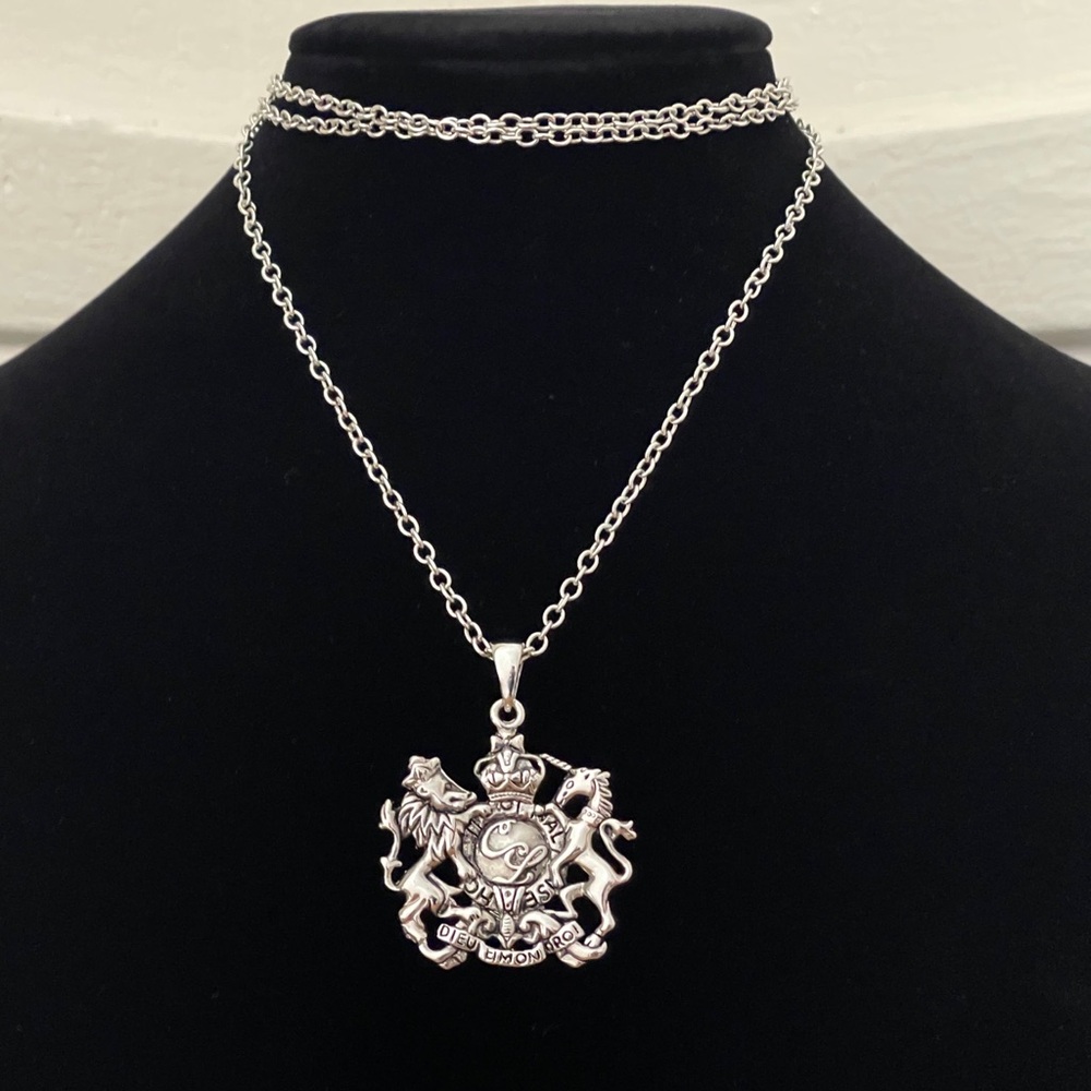 Cookie Lee silver tone chain.